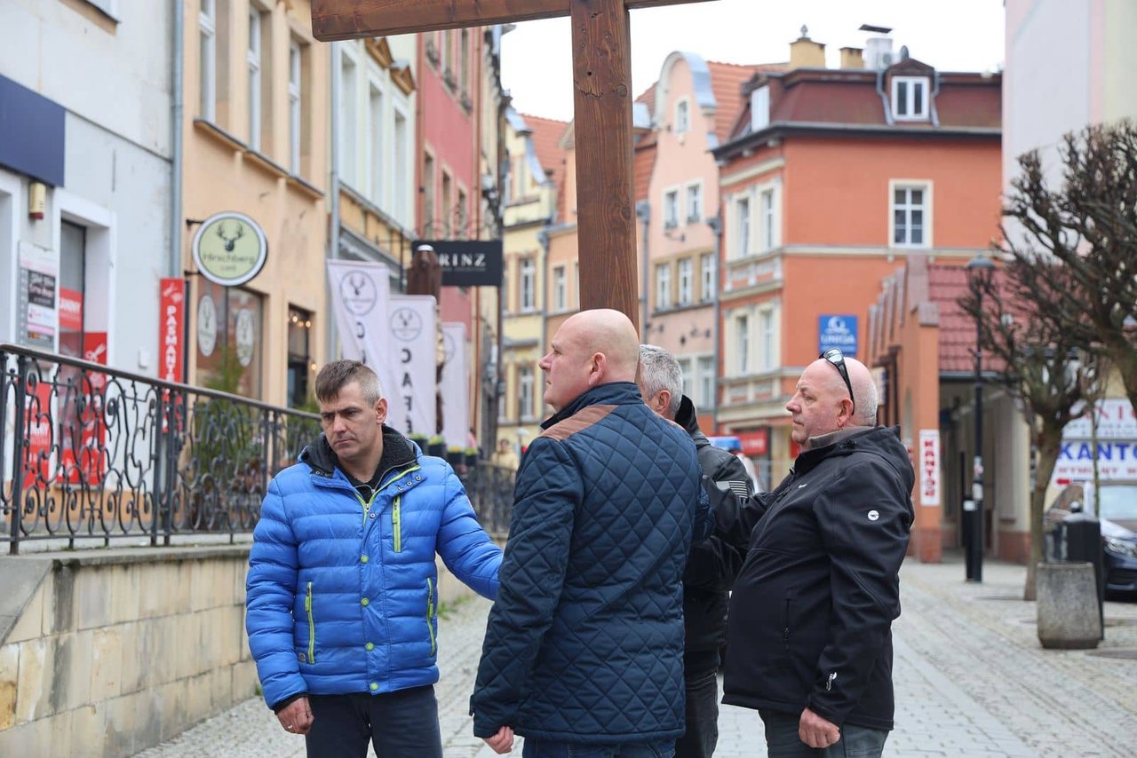 Miejska Droga Krzyżowa w sercu Jeleniej Góry