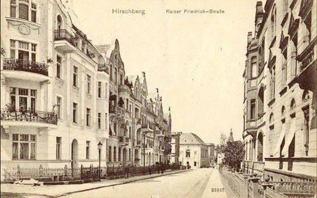 Secesyjne kamienice przy Kaiser Friedrich-strasse (Matejki) niedługo po wybudowaniu, co zajęło Niemcom zaledwie kilka lat.