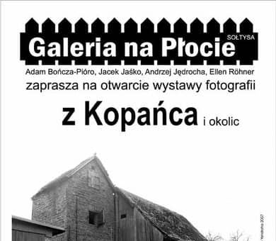 W kadrze na płocie