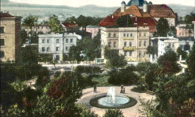 Skwer z fontanną i alejkami: wspomnienie z placu Wilhelma (plac Kościuszki).