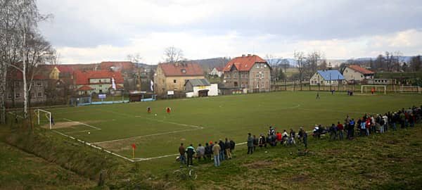 Łomnica górą w derbach