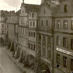 Inne spojrzenie na Deutsches Haus, tym razem bez nazistowskiego entourage’u.
