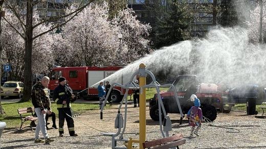 Tradycja wciąż żywa. Wodna bitwa na Zabobrzu