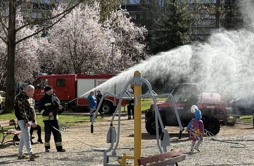 Tradycja wciąż żywa. Wodna bitwa na Zabobrzu