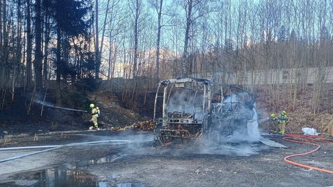 Pożar autobusu – spłonął doszczętnie
