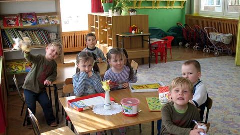 Młodzi jeleniogórzanie dobrze się czują w przedszkolach, ale ze względu na koszty wielu rodziców rezygnuje z tej formy opieki nad dziećmi.