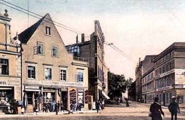 Warmbrunnerstrasse od 1945 roku – ulica Stalina. Miano Wolności zyskała dopiero w 1956 roku, po październikowej „odwilży”.