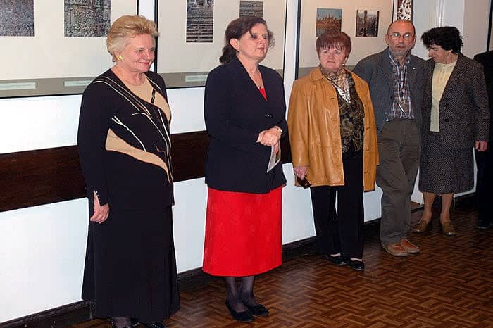 Azja w kadrze "babci"