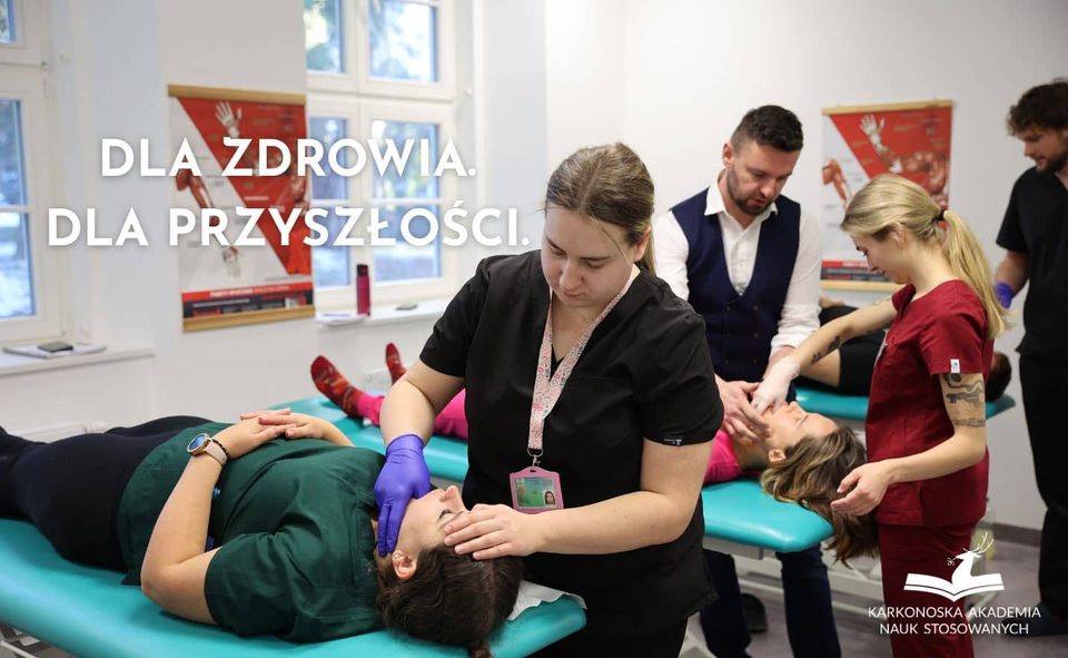 Światowy Dzień Zdrowia i Pracownika Ochrony Zdrowia. KANS kształci kadry dla systemu ochrony zdrowia