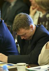W czasie sesji radni się nudzą