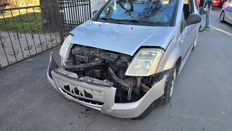 Niby tylko kolizja ale Citroena nie opłaca się już naprawiać