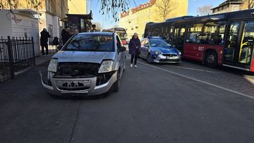 Niby tylko kolizja ale Citroena nie opłaca się już naprawiać