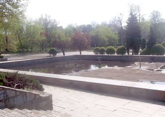 Tryskają brudem