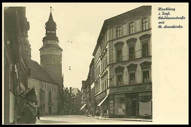 Hindenburgstrasse (1 Maja) w latach 30-tych minionego wieku. Taki obraz z jednej z głównych ulic miasta zapamiętała Hanna Reitsch.