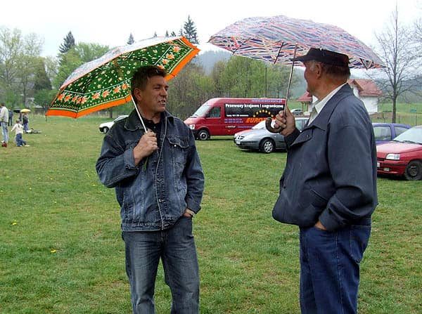 Remis liderów