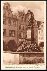 Ratusz w latach PRL po przebudowie.