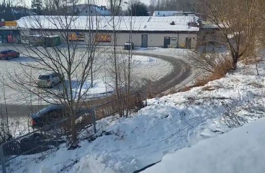 Kiedyś palono tu znicze, dziś robi się zakupy na obiad