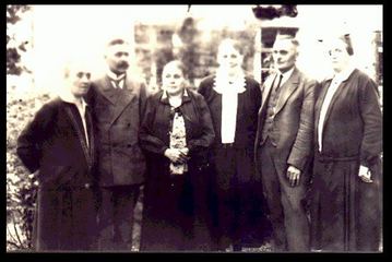 Rodzinna fotografia nieznanych, ale nobliwych mieszkańców okolic. W Langenau przebywali chyba okazjonalnie.