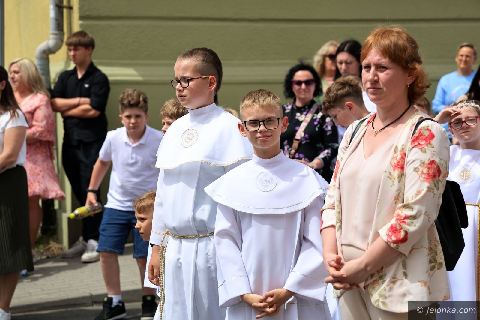 Cztery ołtarze i procesja przez miasto