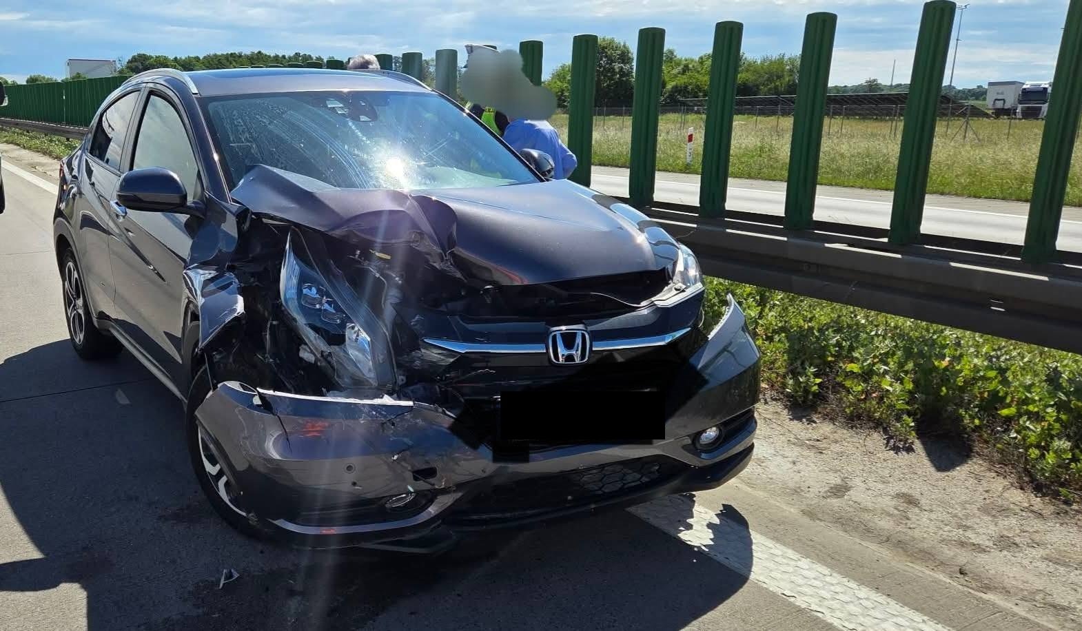 Karambol na A4, oba pasy zablokowane!