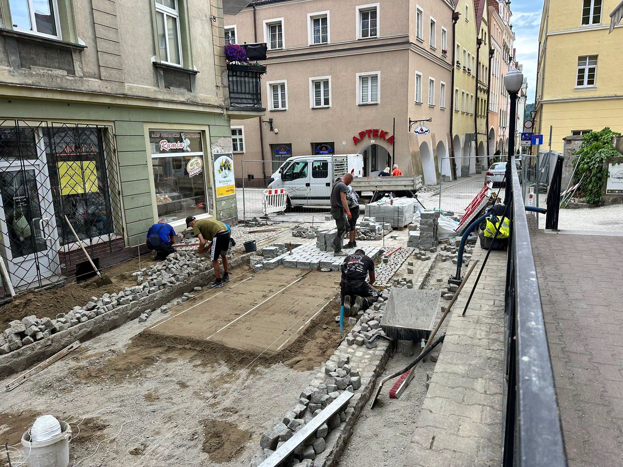 Granity wracają na miejskie ulice