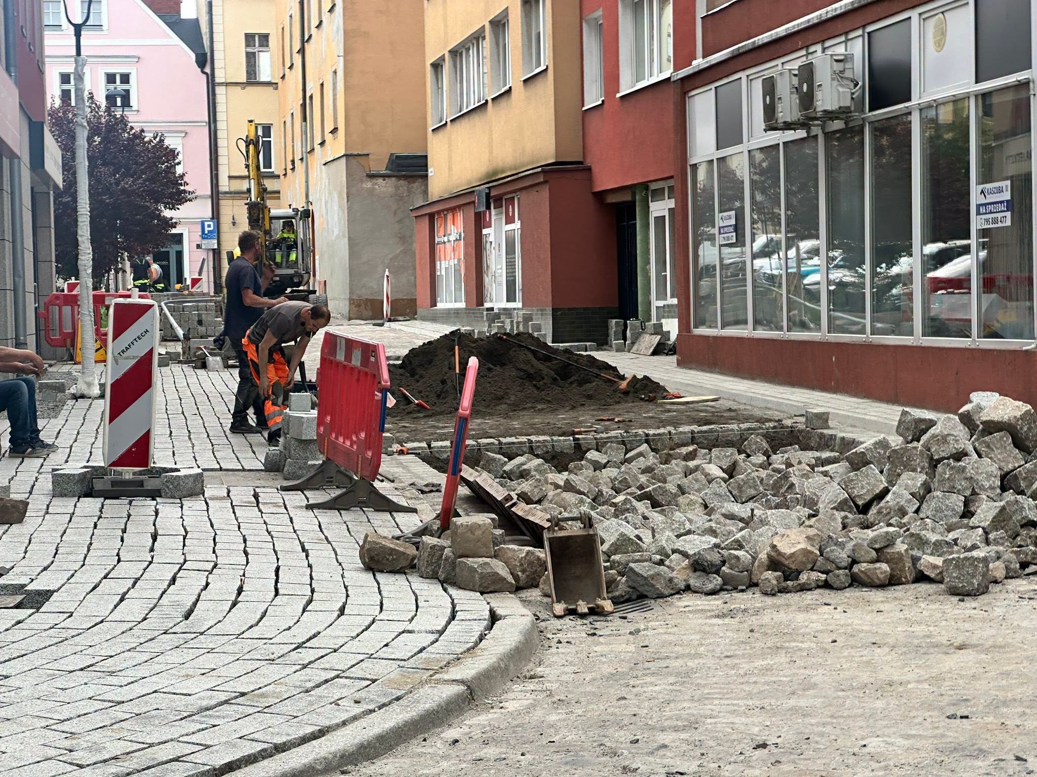 Granity wracają na miejskie ulice