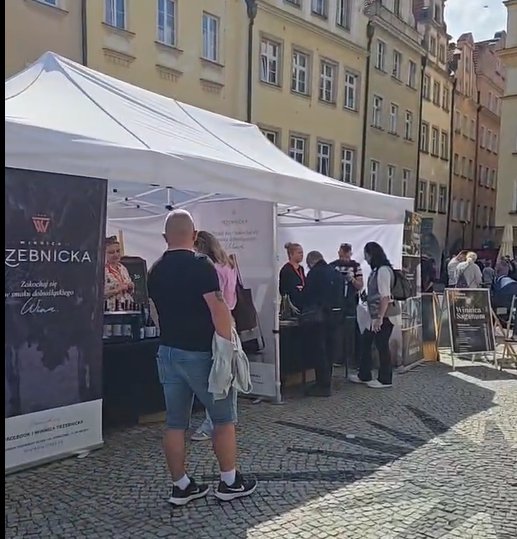 Tłumy, smak i tango – pierwszy dzień „O Winie w Kotlinie”