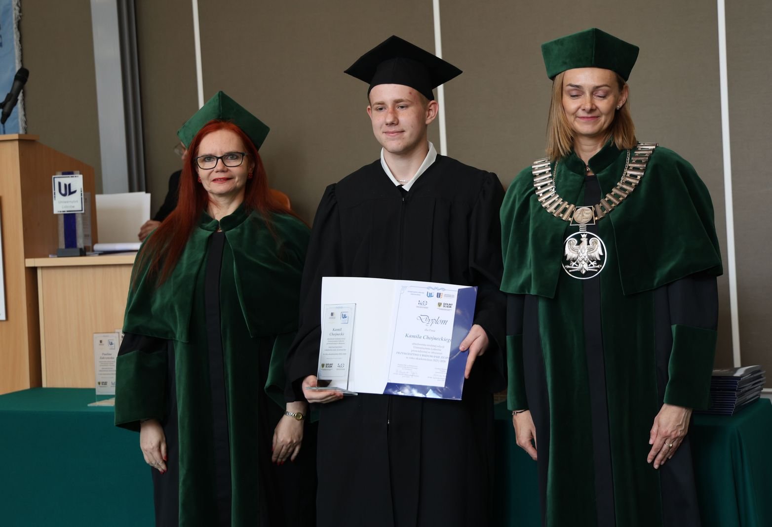 Młodzi liderzy odebrali dyplomy