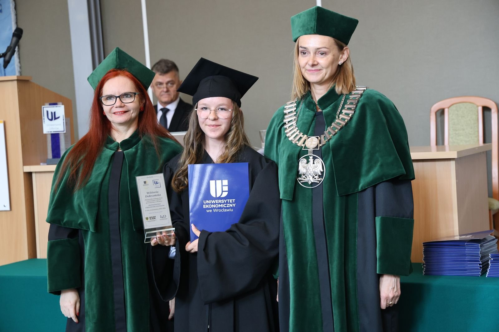 Młodzi liderzy odebrali dyplomy