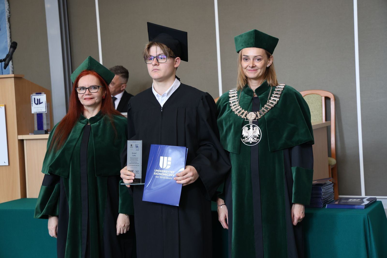 Młodzi liderzy odebrali dyplomy