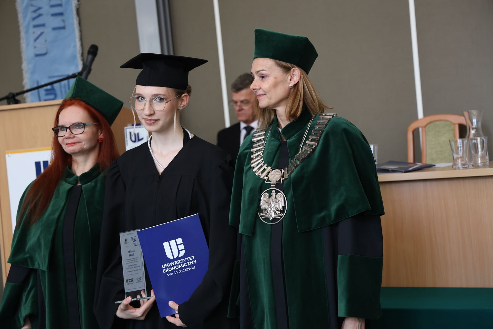 Młodzi liderzy odebrali dyplomy