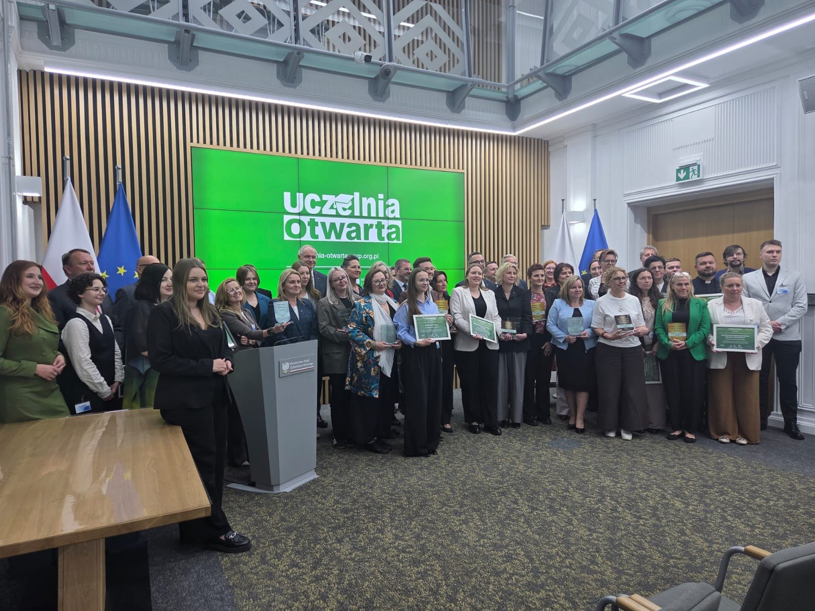 KANS wśród najbardziej przyjaznych uczelni w Polsce! I miejsce w ogólnopolskim rankingu „Uczelnia Otwarta 2025”