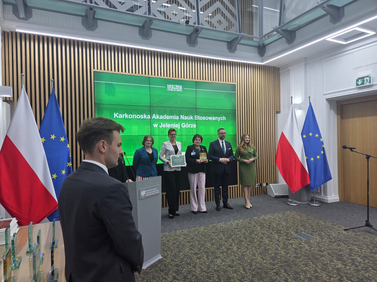 KANS wśród najbardziej przyjaznych uczelni w Polsce! I miejsce w ogólnopolskim rankingu „Uczelnia Otwarta 2025”