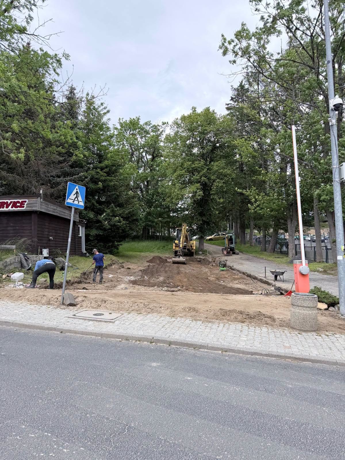 Pod Szrenicą przybędzie miejsc parkingowych