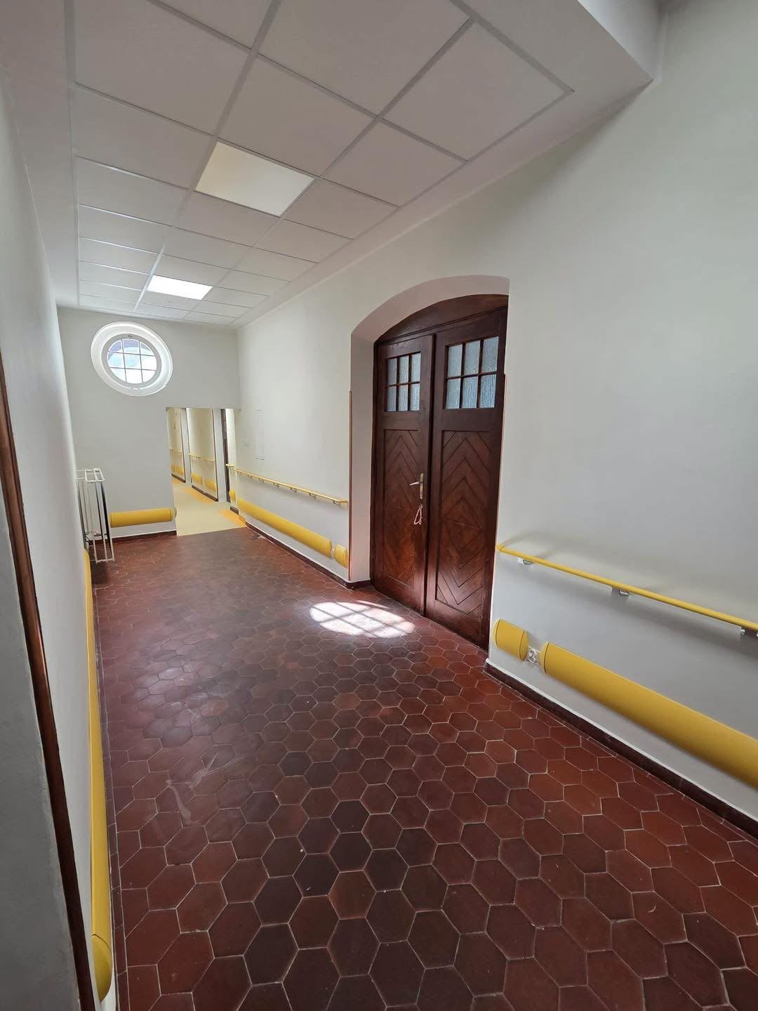 Szpital z odnowionymi oddziałami