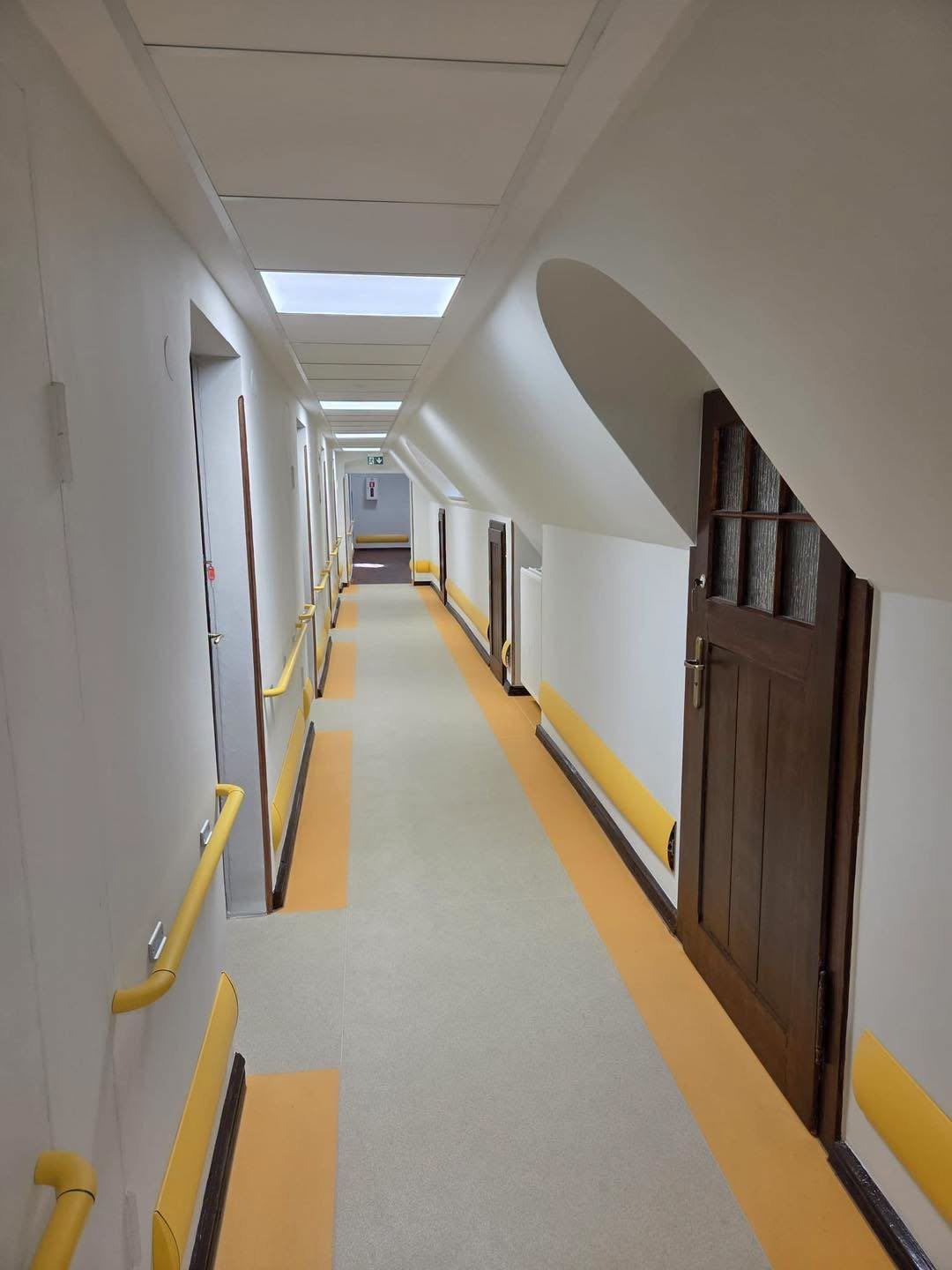 Szpital z odnowionymi oddziałami