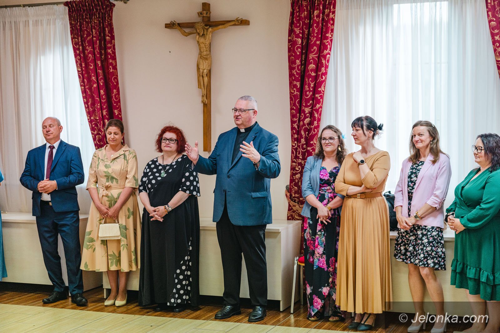 Polonez, wzruszenia i nowe marzenia. Ósmoklasiści św. Pankracego świętowali zakończenie ważnego etapu