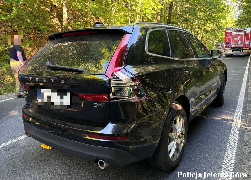 Zderzenie hulajnogi z autem i ciężki wypadek motocyklisty