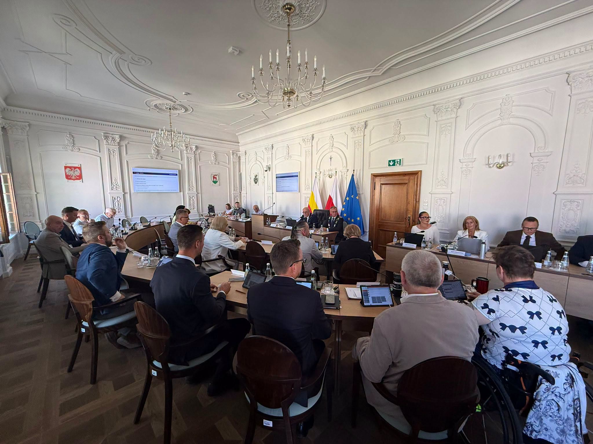Prezydent Jeleniej Góry z wotum zaufania i absolutorium