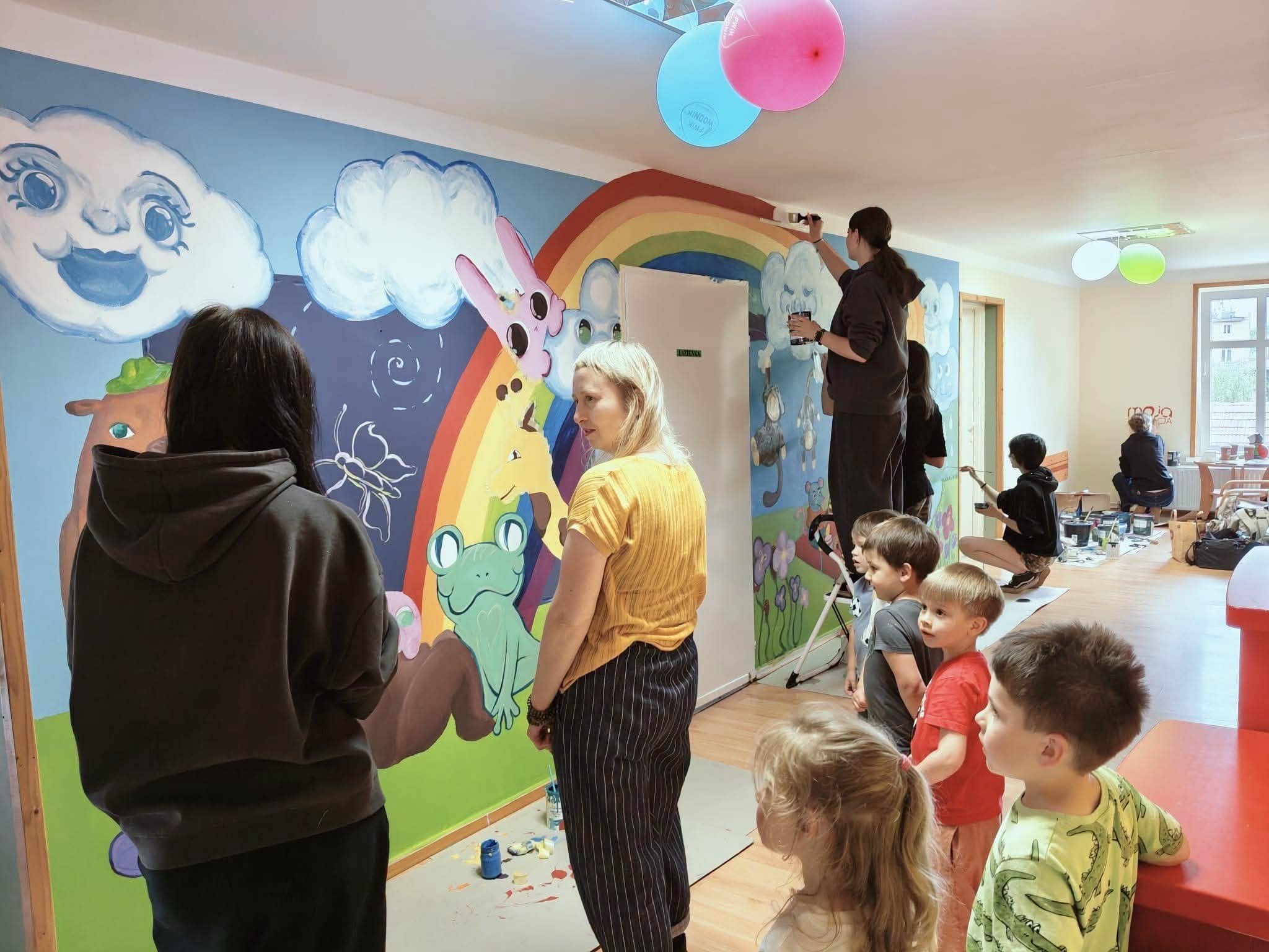 Mural uczniów „Rzemiosł” ożywił przedszkole