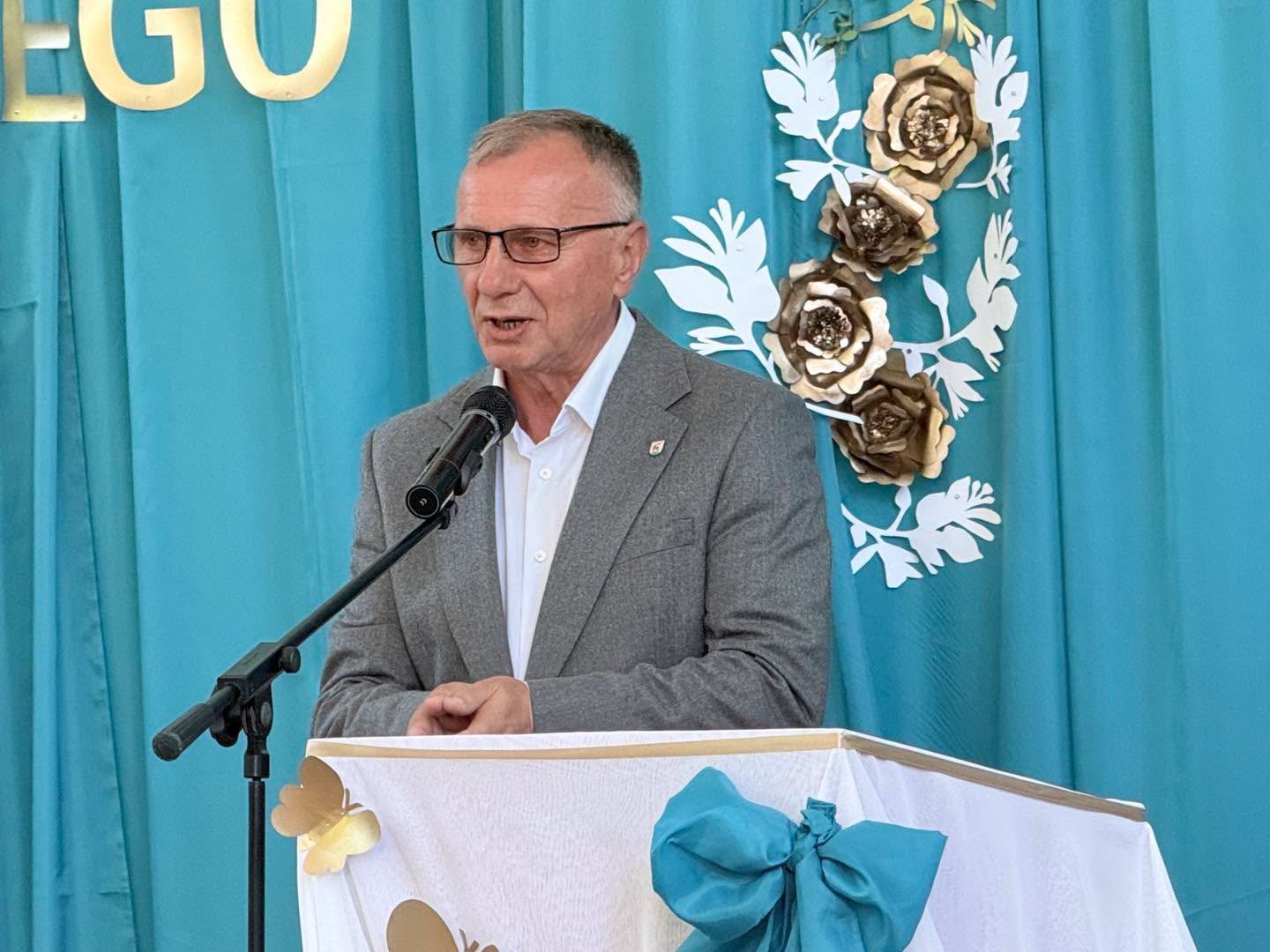 Pożegnania i nominacje w oświacie