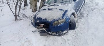 Audi wylądowało w rowie