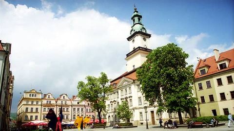 Kiedy jeleniogórski rynek zostanie solidnie odświeżony, tego nie wie nikt.