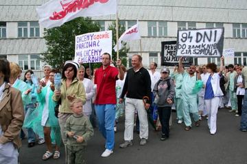 Wspólnie przeciw "sknerom i klice"