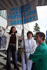 Wspólnie przeciw "sknerom i klice"