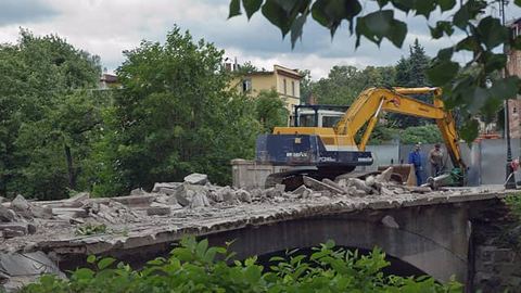 Kuracjusze i ciepliczanie mają utrudniony dostęp do placu Piastowskiego.
