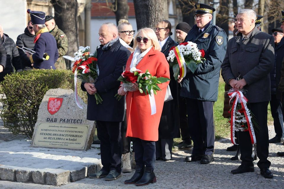 Hołd ofiarom katastrofy smoleńskiej