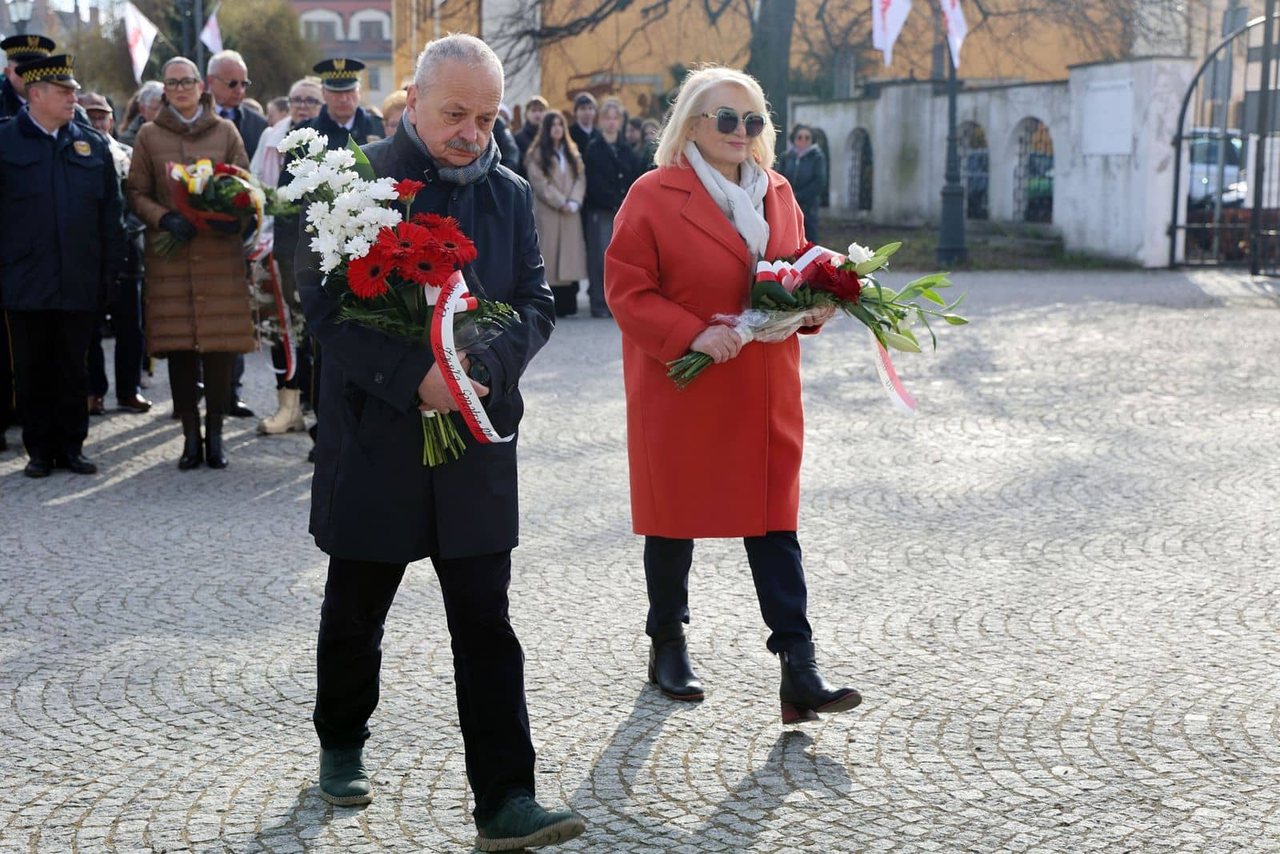 Hołd ofiarom katastrofy smoleńskiej