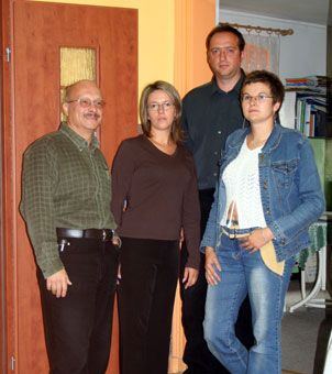 Piotr Piątek, Anna Roziel, Marian Wadowski i Magdalena Krausiewicz-Łada reprezentujący radę pedagogiczną i radę rodziców SP nr 5 nie dali się namówić do podpisania
