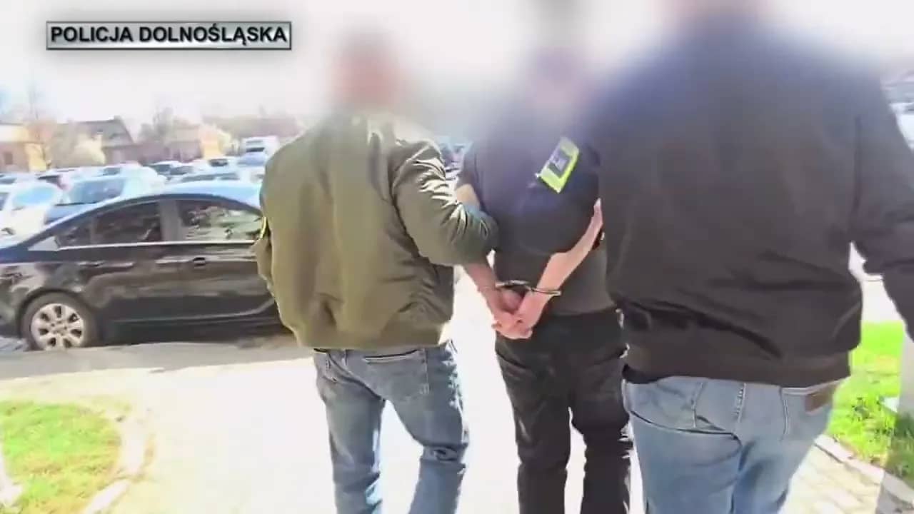 Krwawy atak w hostelu